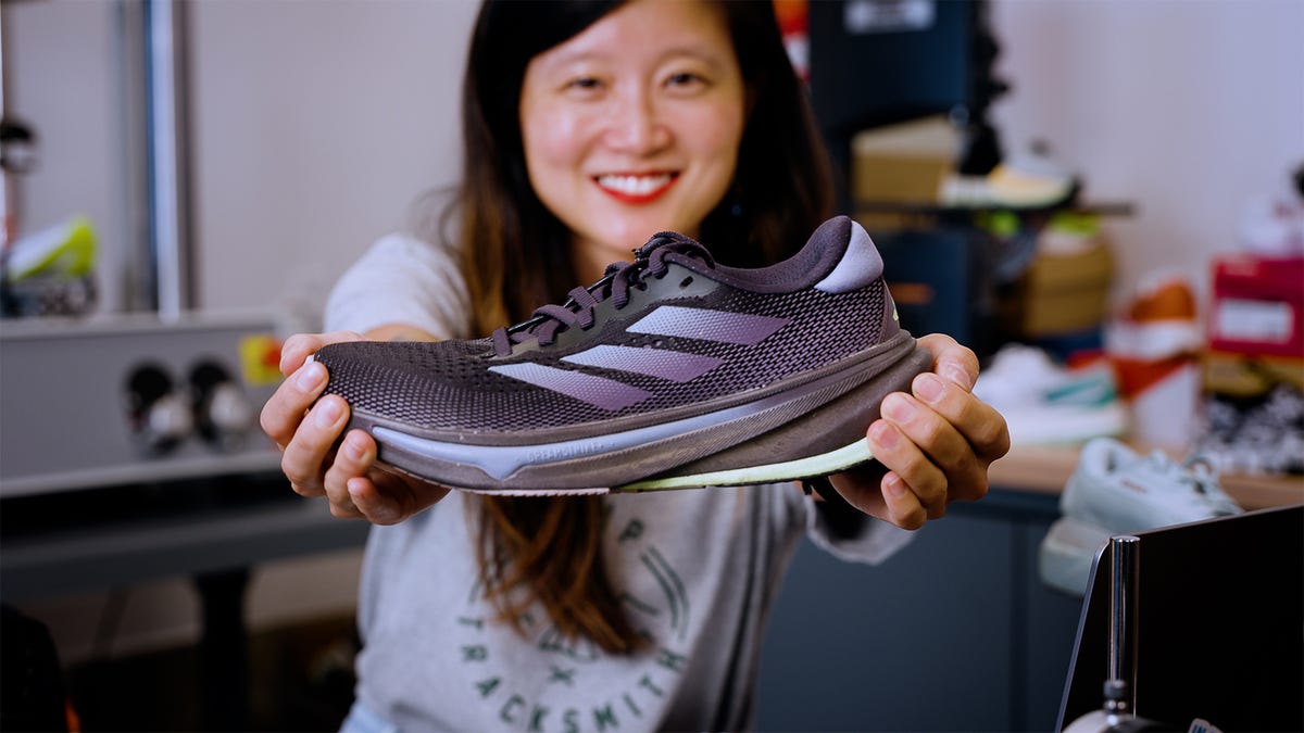 preview for Need a Daily Trainer That’s Built Like a Racing Shoe? Lace Up in the Supernova Rise! | How Was Your Run? | Episode 16