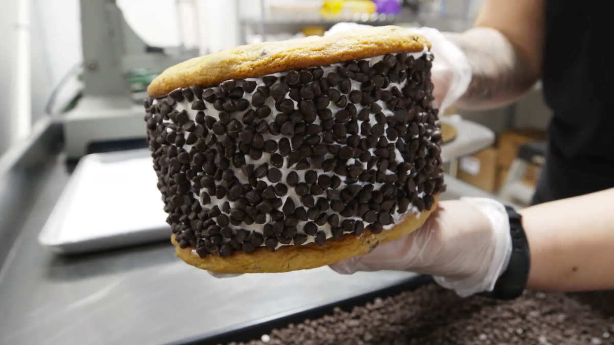 preview for This Ice Cream Shop Makes Five Pound Ice Cream Sandwiches To Feed You And Nine Of Your Friends