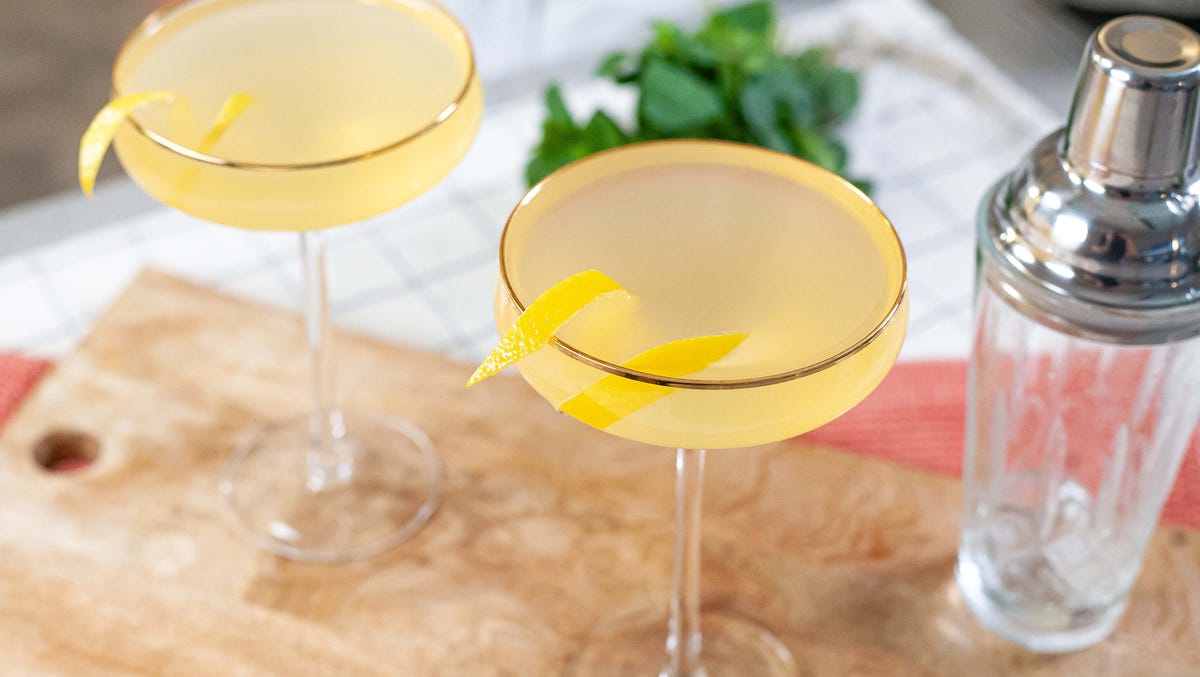Video player poster image preview for Moroccan Mint Tea Martini