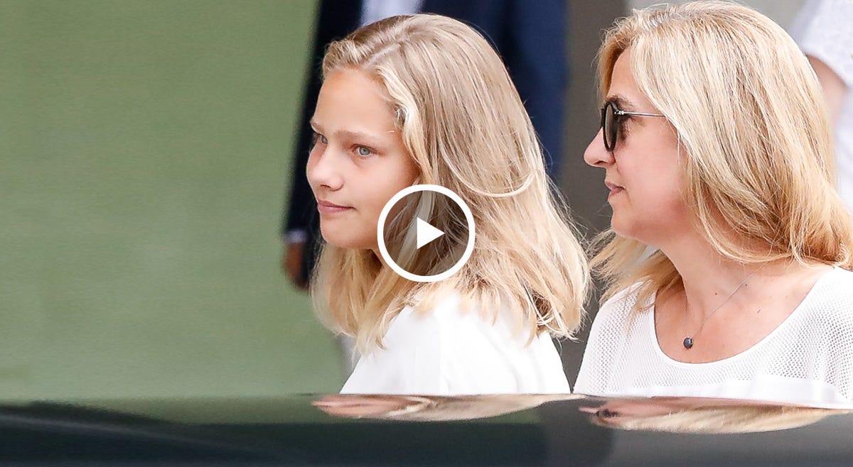 irene urdangarín, sobrina del rey de españa, en compañía de su madre doña cristina
