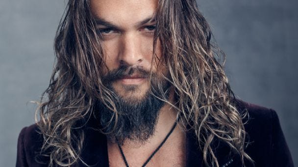 Jason Momoa reaparece para dejar claro que tiene una de las espaldas ...