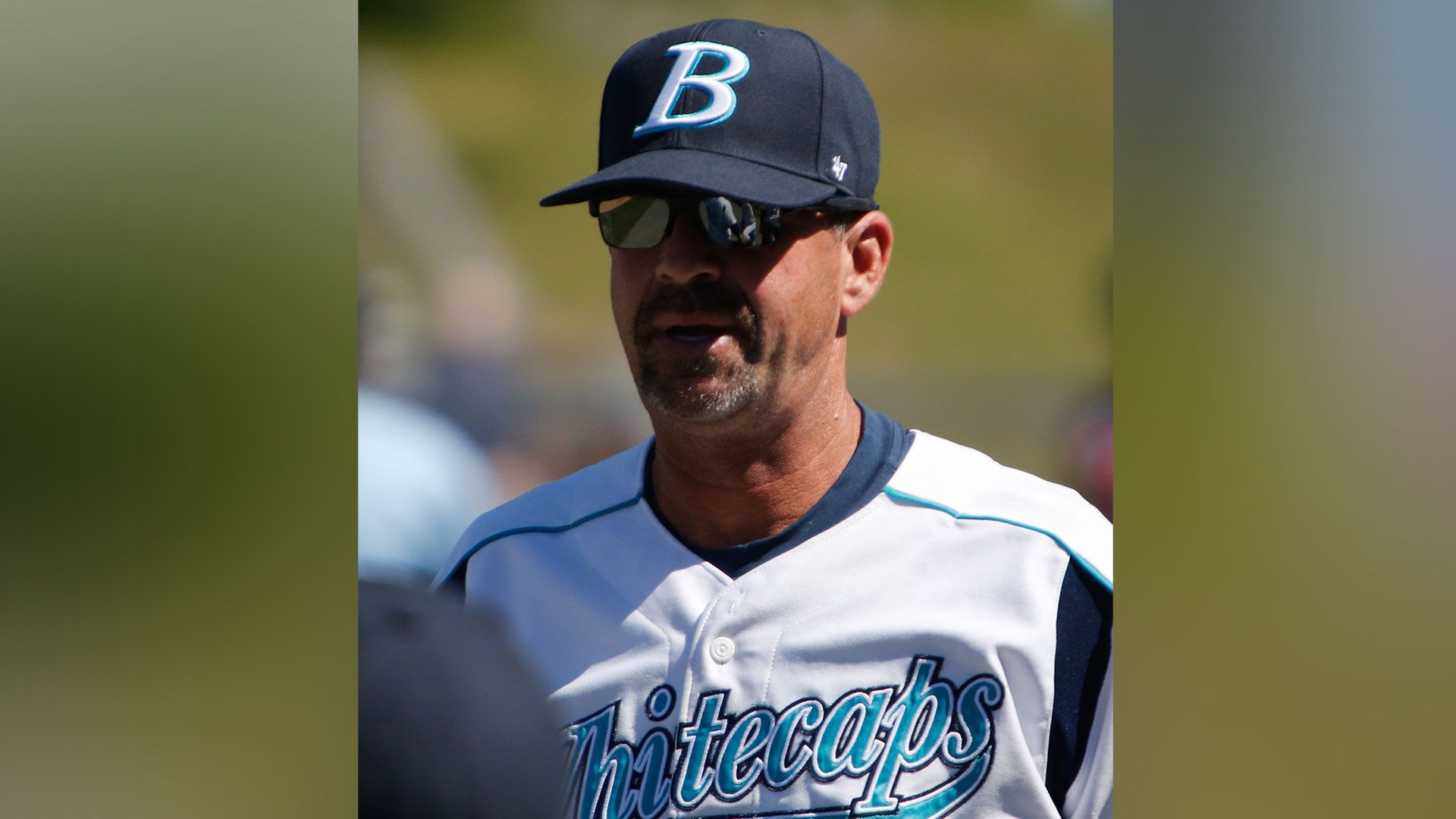 Brewster store whitecaps hat