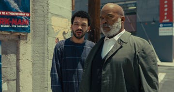 https://hips.hearstapps.com/vidthumb/images/justice-smith-david-alan-grier-american-society-of-magical-negroes-65800da998e7b.jpg?crop=0.537xw:1.00xh;0.295xw,0&resize=360:*