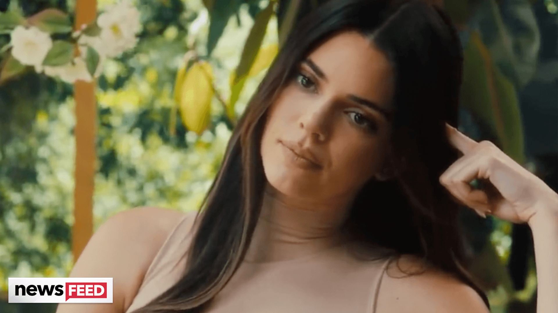 Kendall Jenner Sunday Service October 27, 2019 – Star Style
