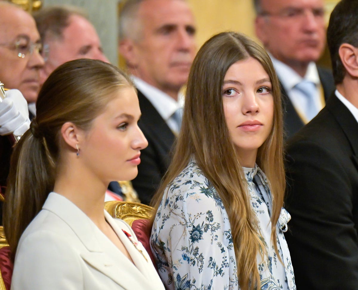 spanish royals celebrate new year's military parade 2024
