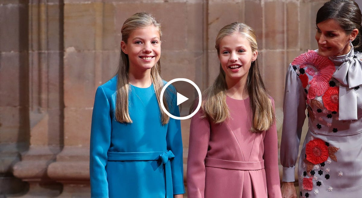 las hijas de los reyes, leonor y sofía, reaparecerán en un acto público para leer "el quijote" con motivo del día del libro
