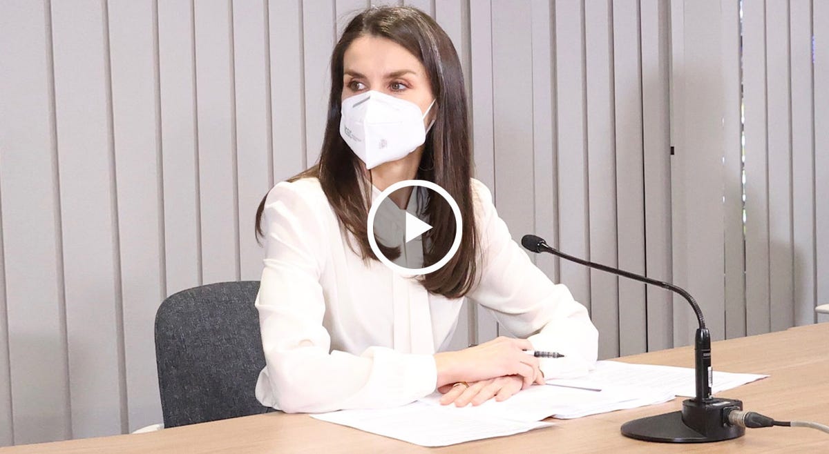 letizia ortiz, reina de españa, preside el x foro contra el cáncer que organiza la asociación española contra el cáncer