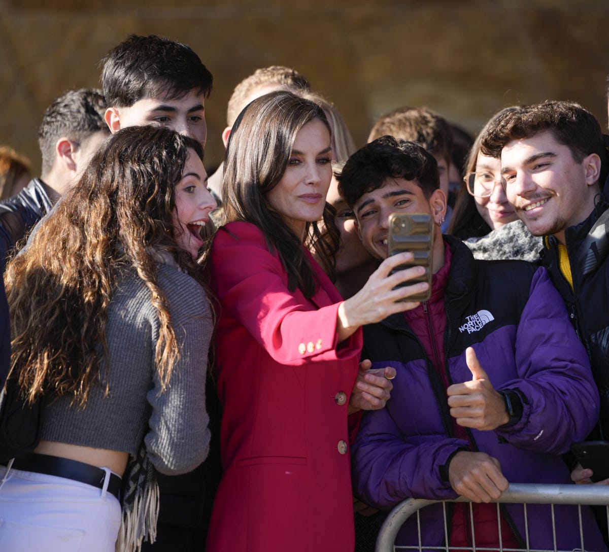 la reina letizia visita lleida para presidir el acto inaugural del tour del talento 2024