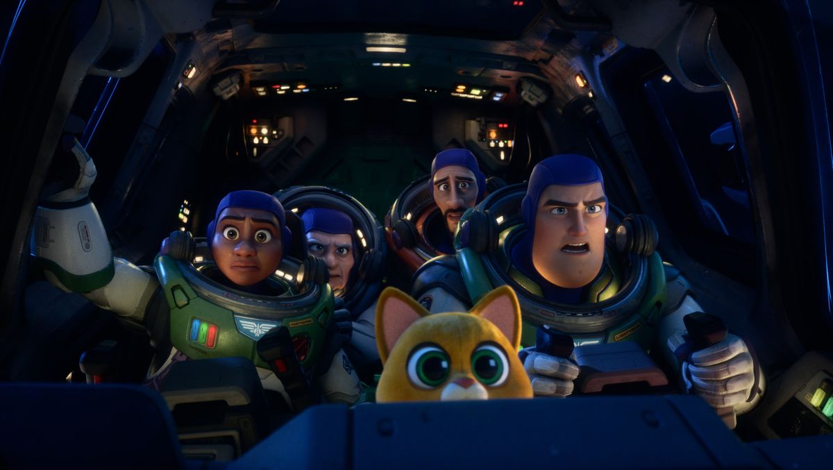 preview for Lightyear | Tráiler Oficial