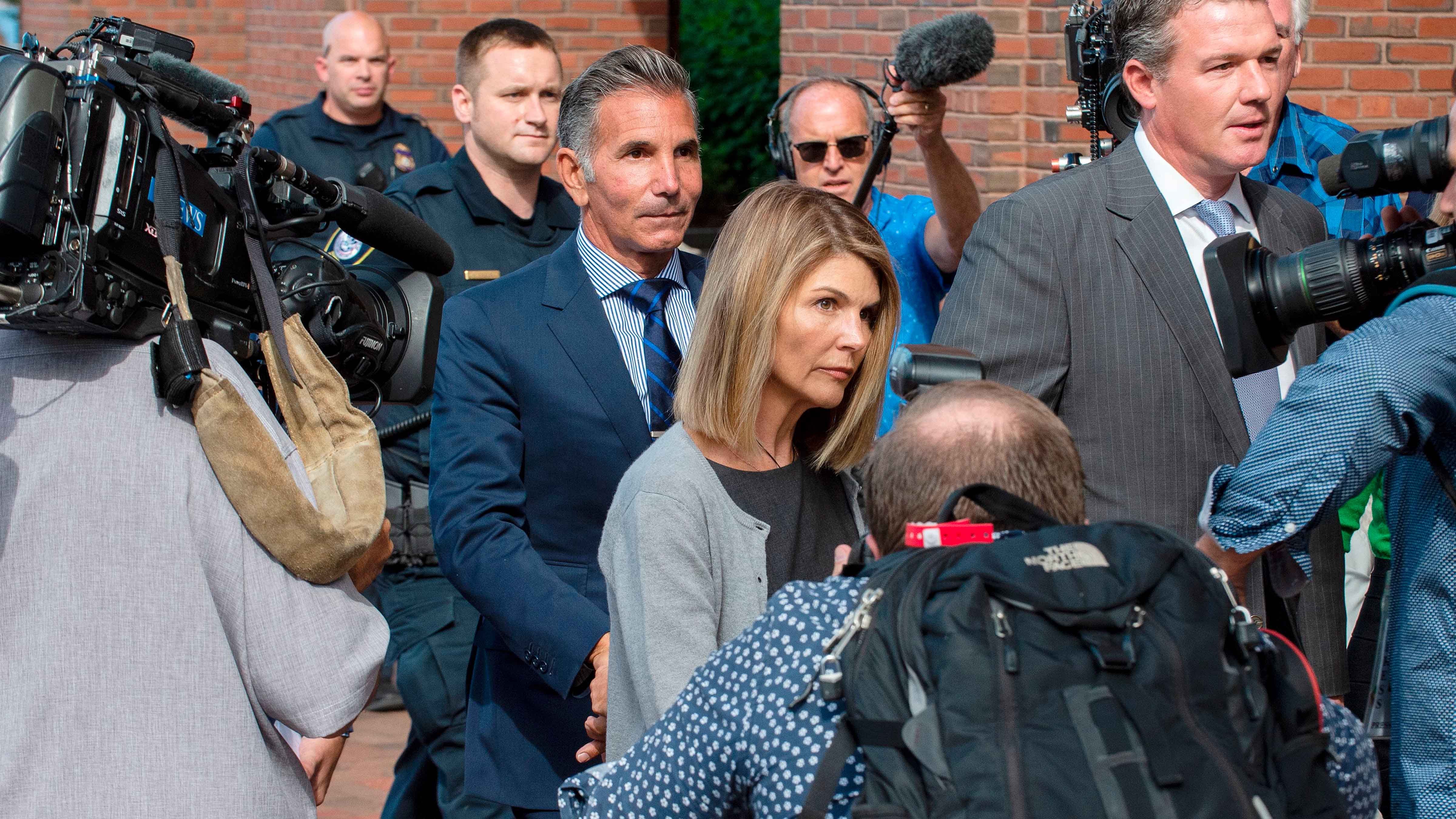 Who Is Lori Loughlin’s Husband Mossimo? - What to Know About Their ...