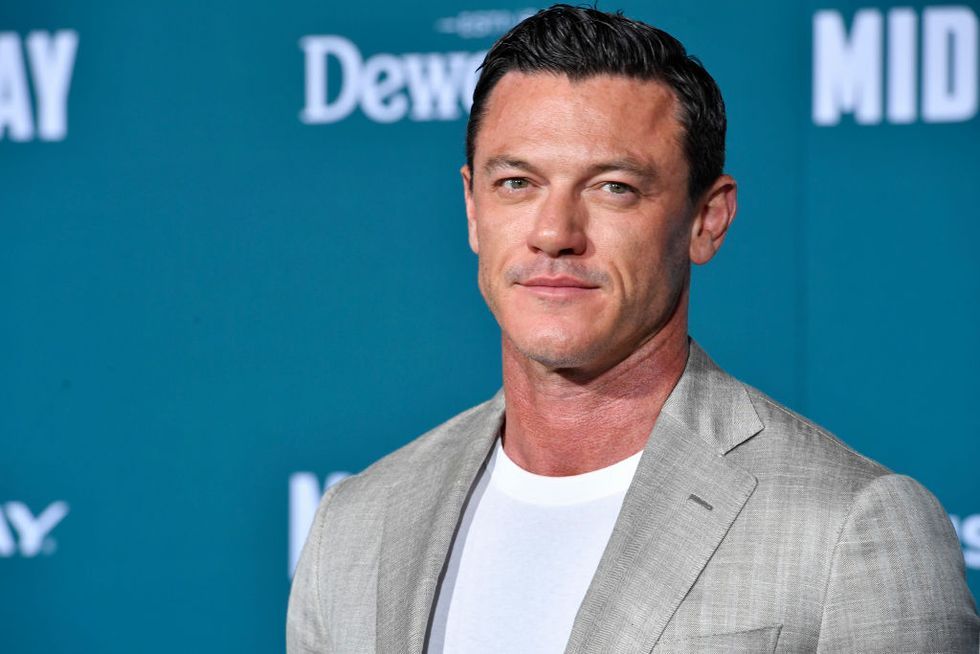 Luke Evans exhibe su transformación física tras 8 meses Luke Evans exhibe su transformación física tras 8 meses