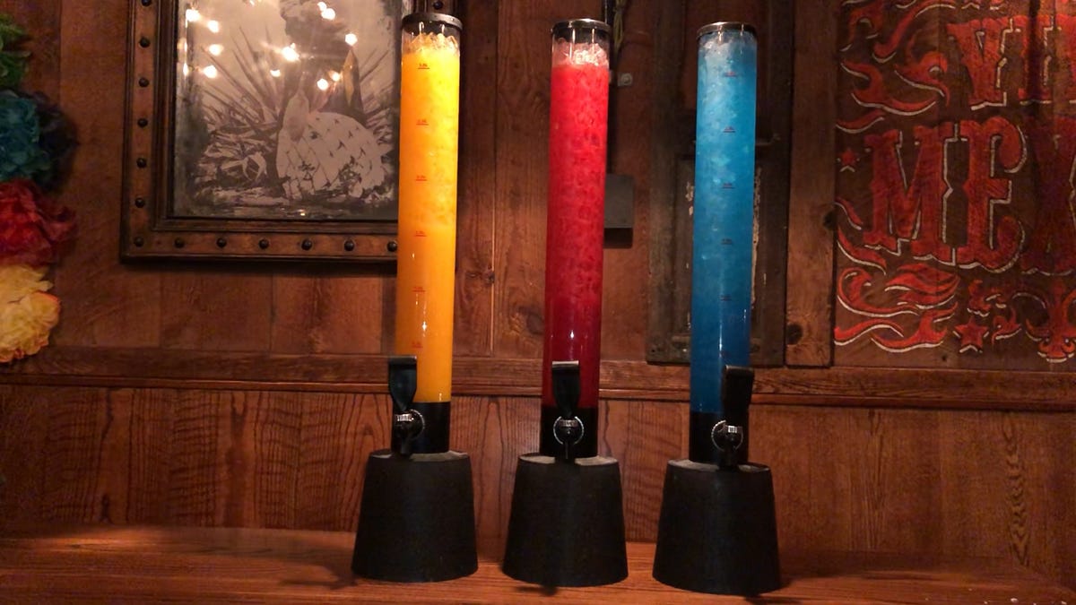 Mad Dog & Beans Makes 100-Oz Margarita Towers