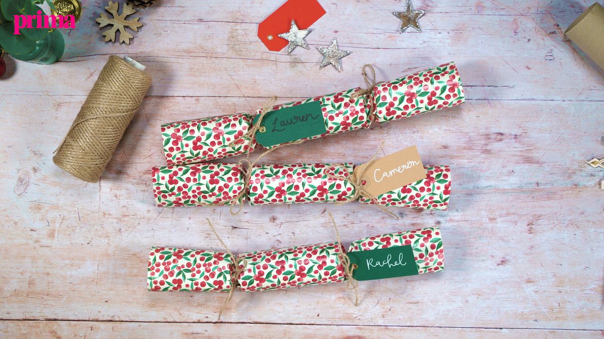 preview for Make Your Own Christmas Crackers
