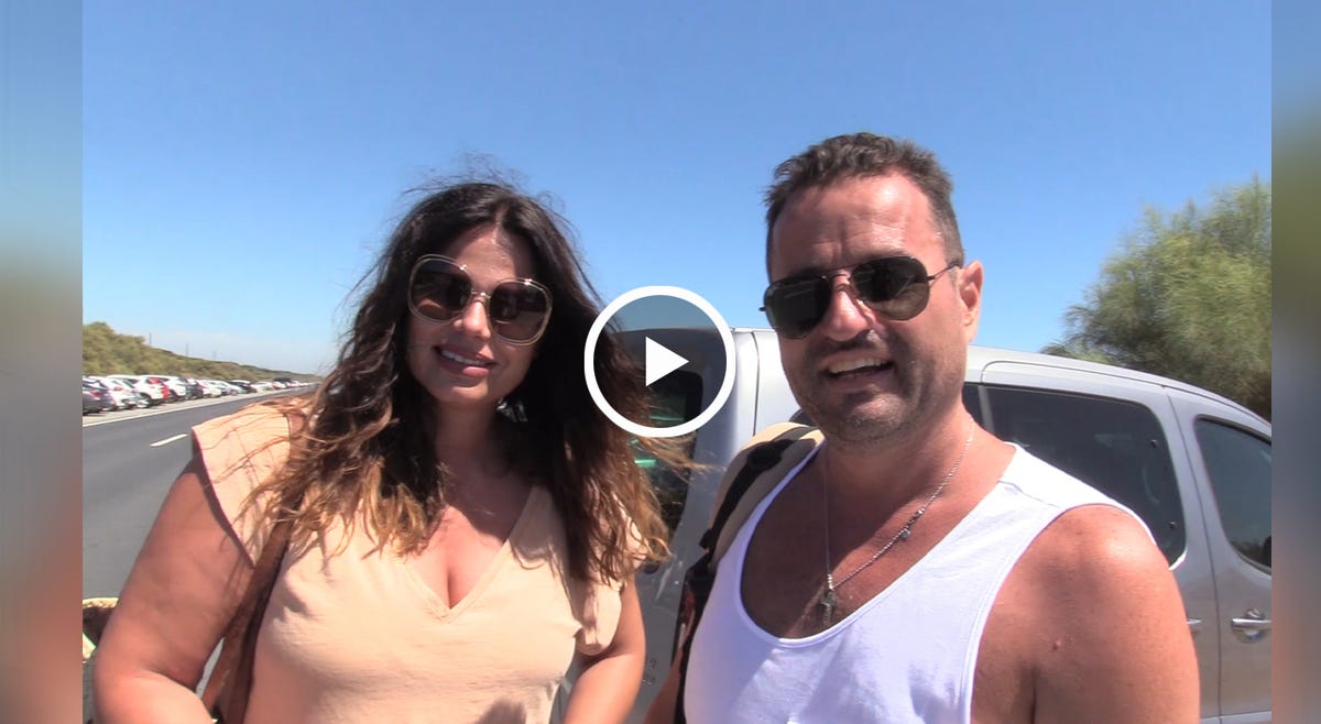 marisa jara y su novio, románticas vacaciones en la playa