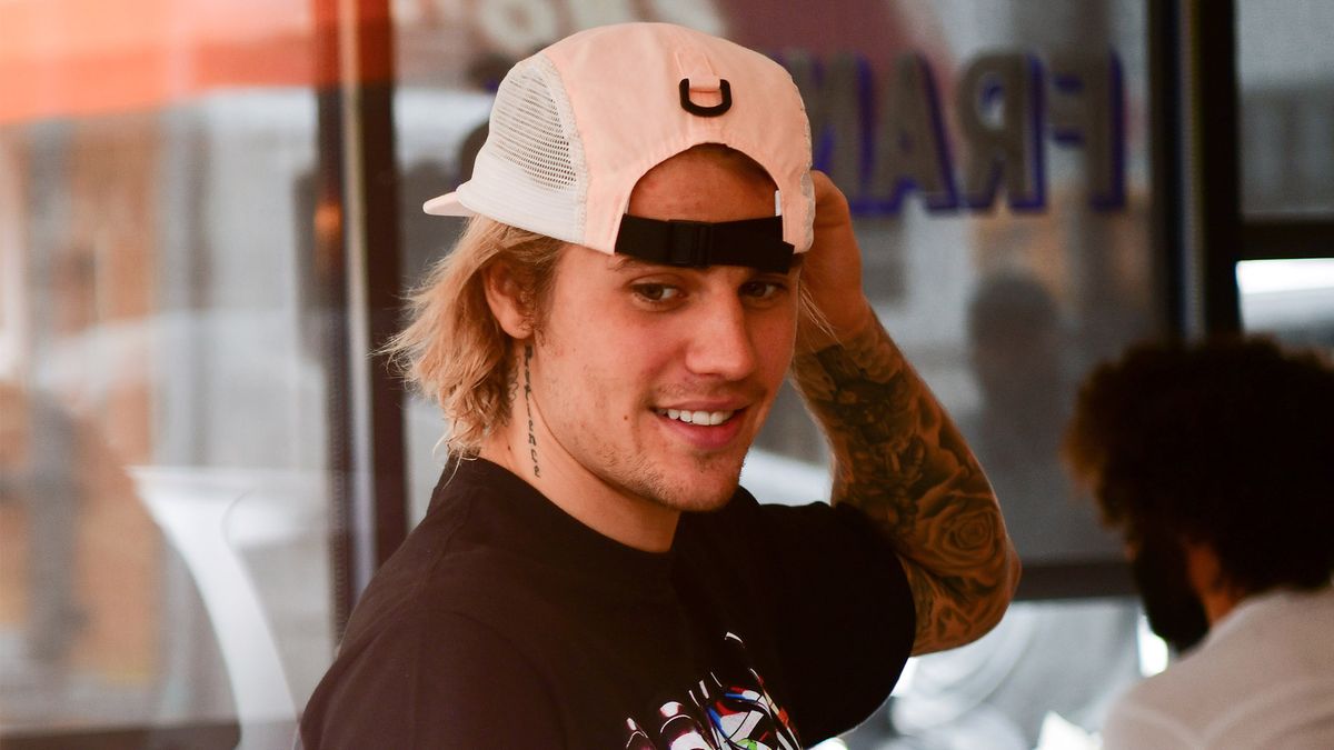 preview for Justin Bieber BREAKING In To the BEAUTY Biz!