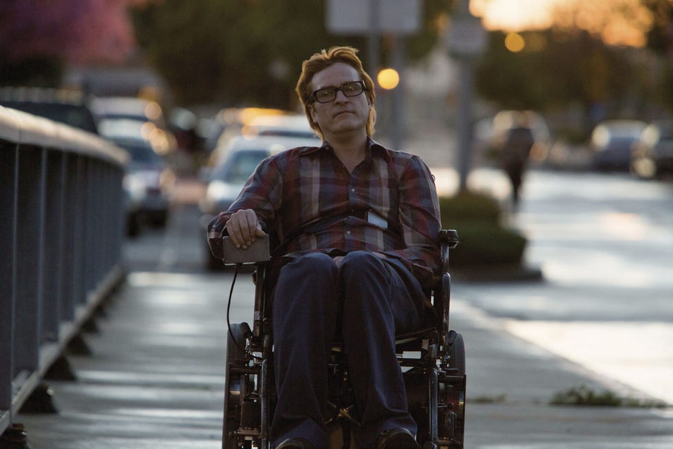 No te preocupes no llegara lejos a pie, de Gus Van Sant y con Joaquin Phoenix - trailer castellano