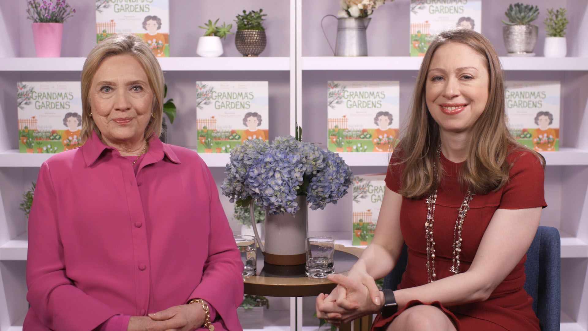 Watch Hillary And Chelsea Clinton Talk New Book Grandma S Gardens