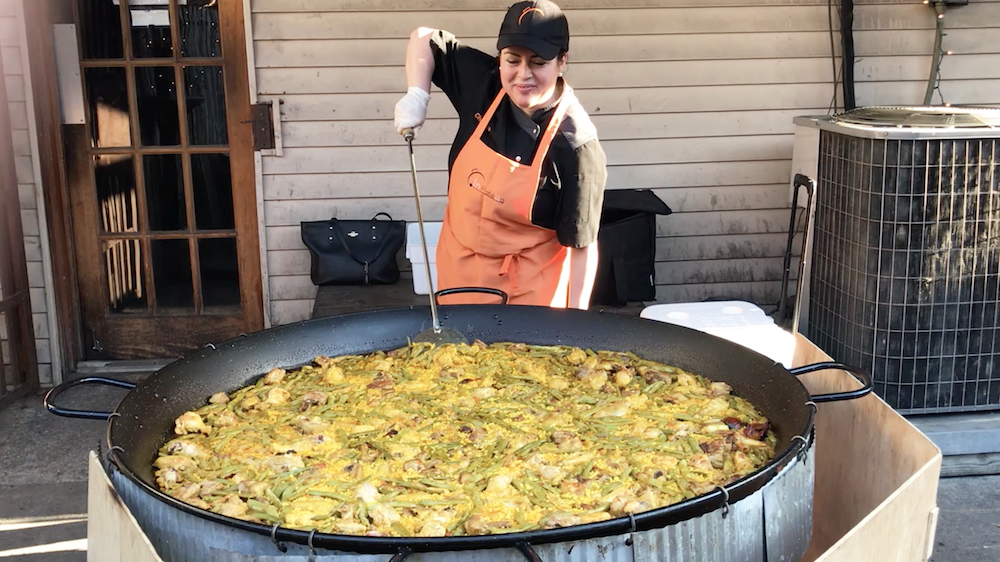 preview for This Giant Paella Can Feed You And 99 Of Your Closest Friends