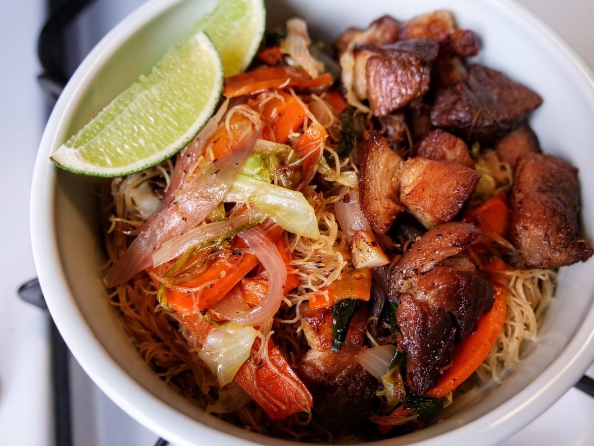 Best Pancit Recipe - How To Make Pancit Bihon