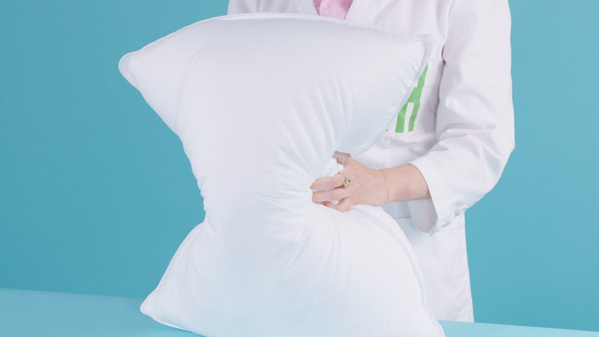 Video player poster image preview for Top 5 Pillow Picks