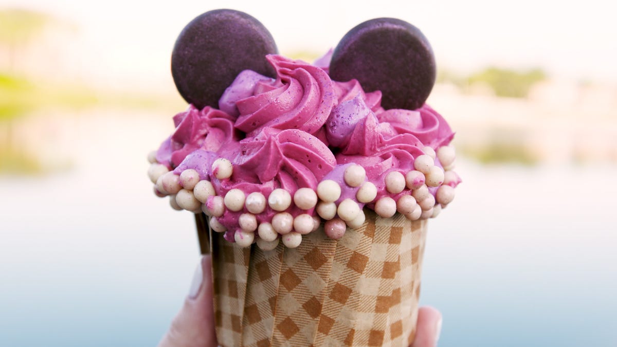 preview for Disney's Newest Cupcake Is The Prettiest And Pinkest Sweet They've Ever Created