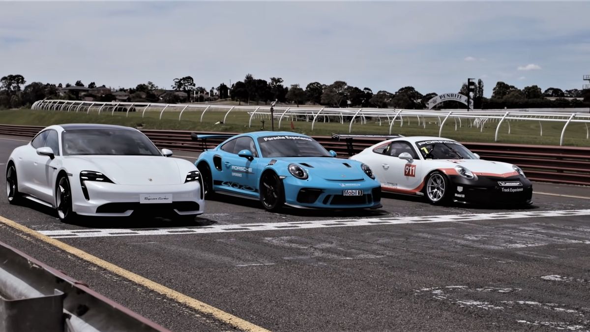 preview for Taycan Turbo, 911 GT3 RS y GT3 Cup: ¿Qué Porsche es más rápido?
