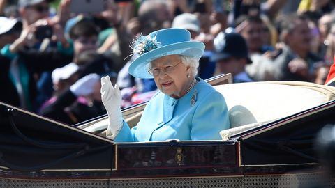 12 Life Lessons Queen Elizabeth Follows For Good Health According To Biography Long Live The Queen