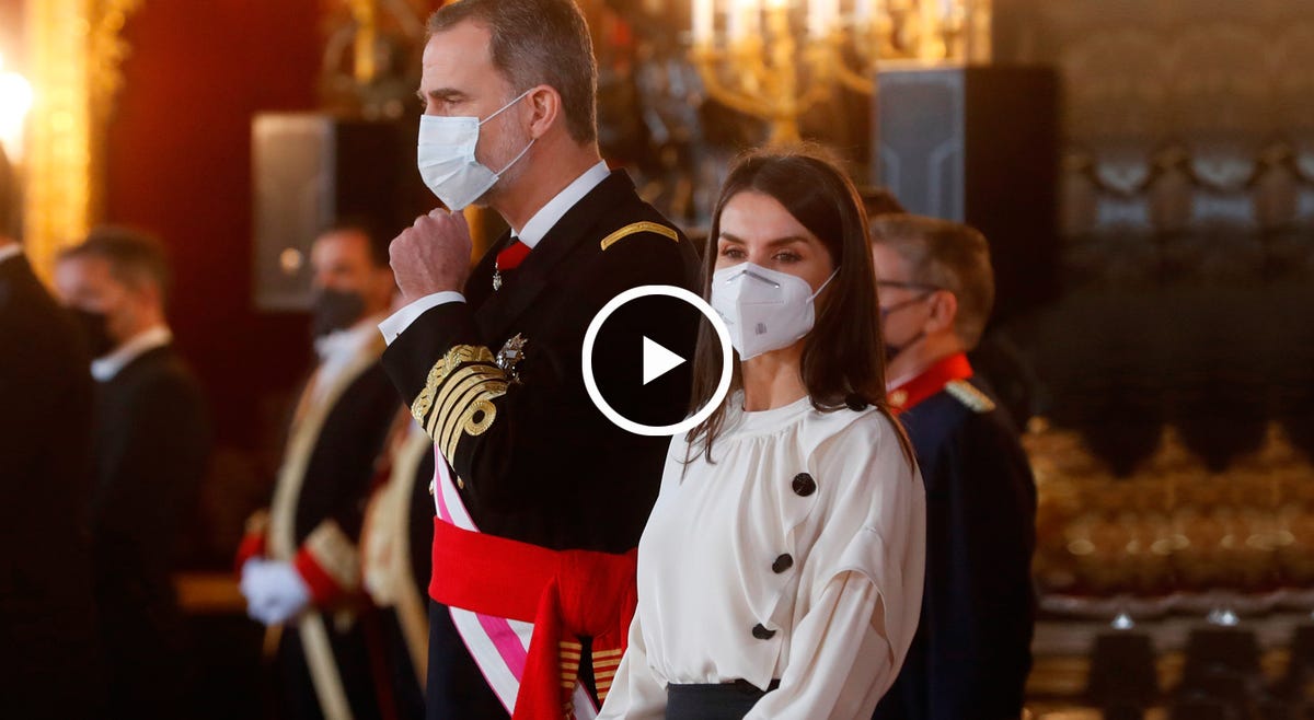 los reyes cumplen con su tradición y meriendan con el padre de la reina letizia el día de reyes