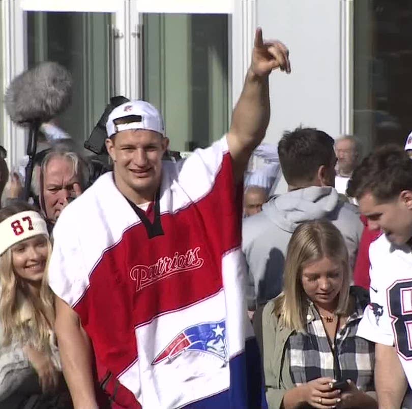 Patriots, Gronk steal the show (and shirt) at Red Sox opener