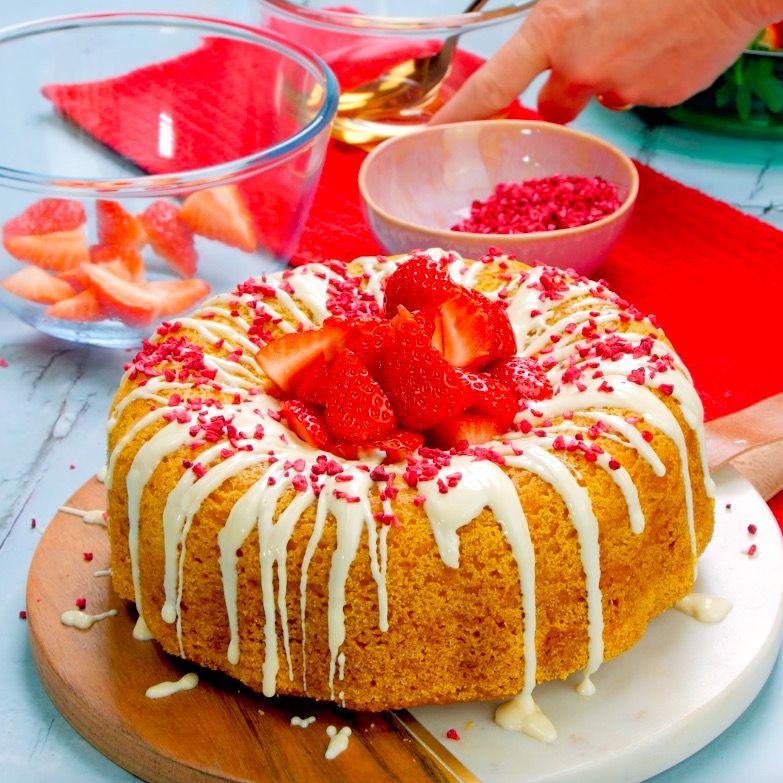 preview for Strawberry and prosecco bundt cake