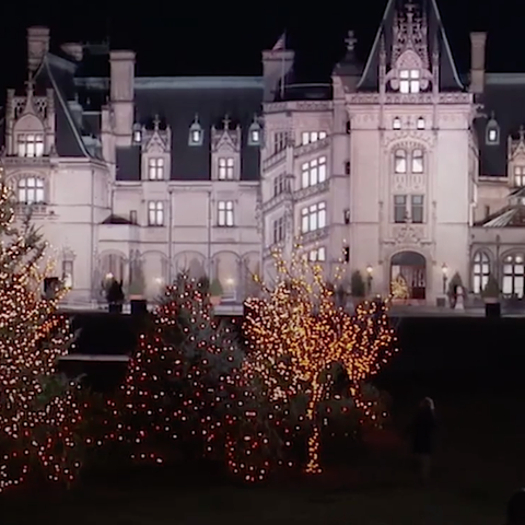 preview for 8 reasons why Biltmore Estate is Perfect For The Holidays!