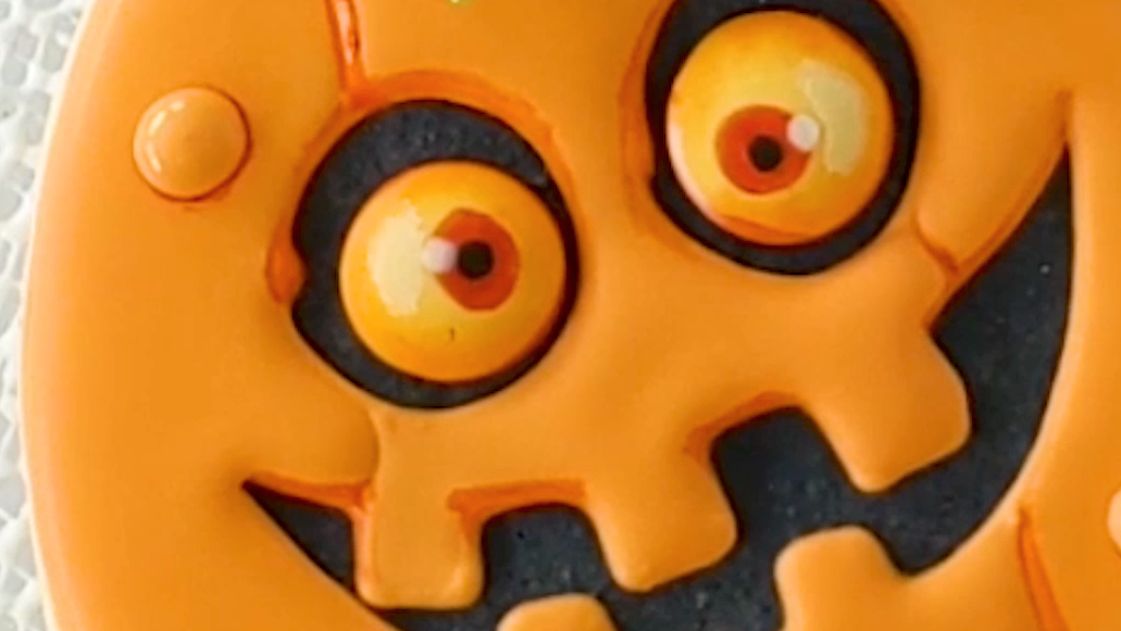 preview for Get in the Halloween Spirit With These Cookies