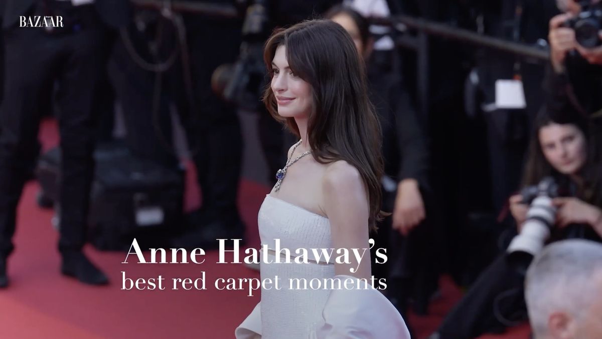 preview for Anne Hathaway's best red carpet moments