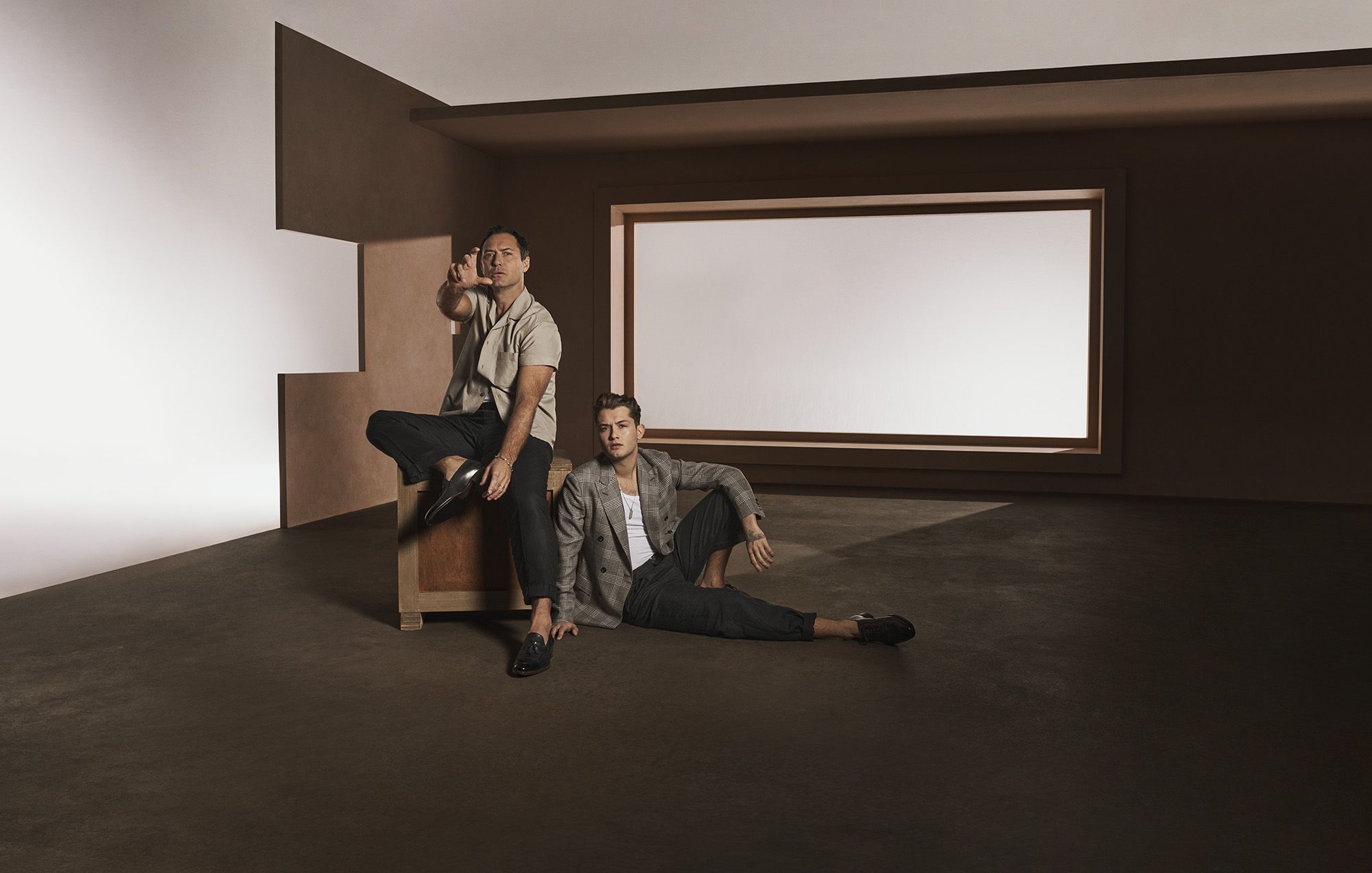 Brioni Spring/Summer 2022 Featuring Jude Law and Raff Law