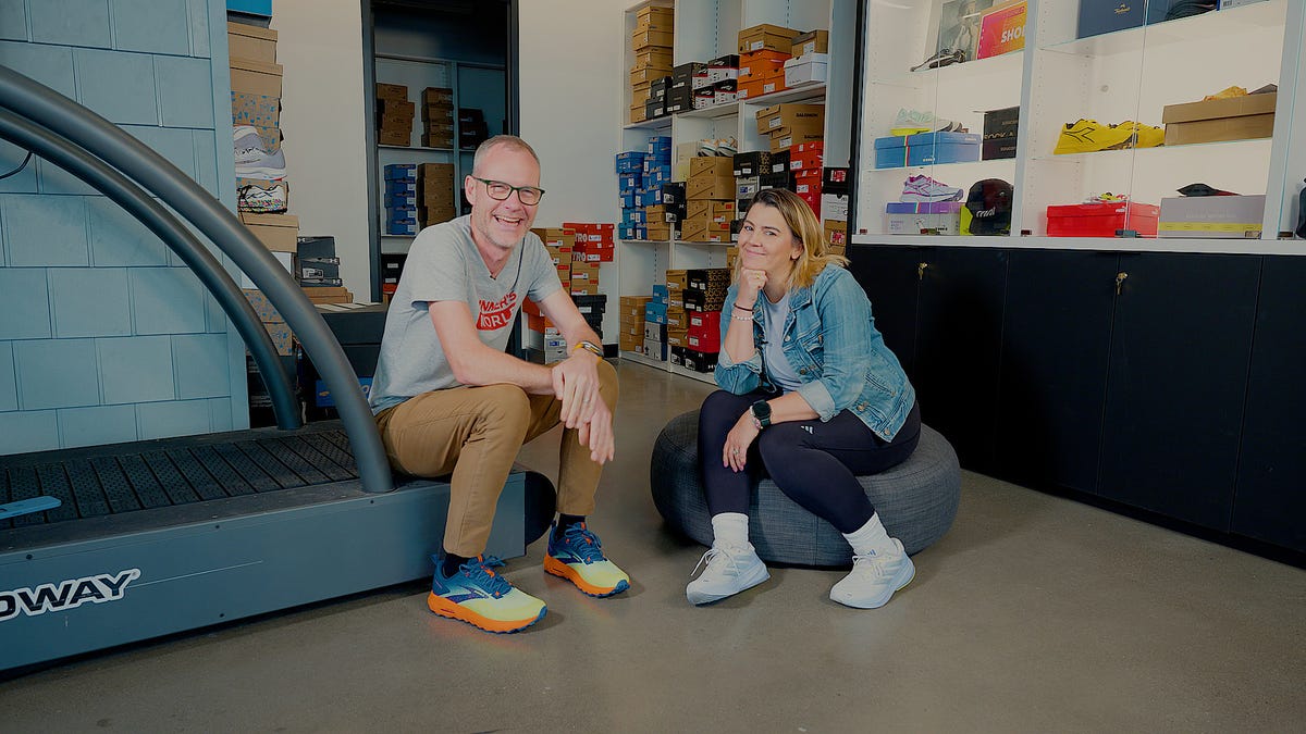 preview for How We Fuel on Long Runs | The Amazing Runner’s World Show | Episode 60 Preview