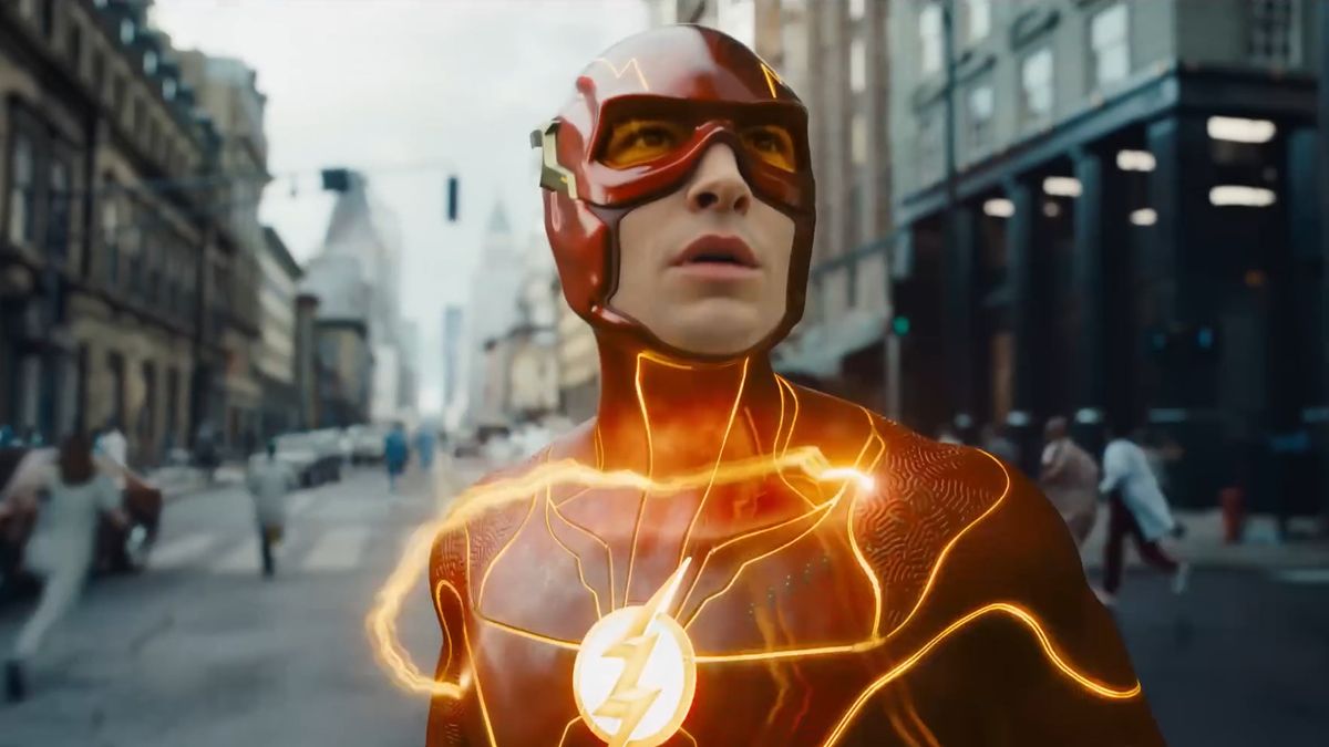 preview for The Flash - Official Trailer 2 (Warner Bros.)