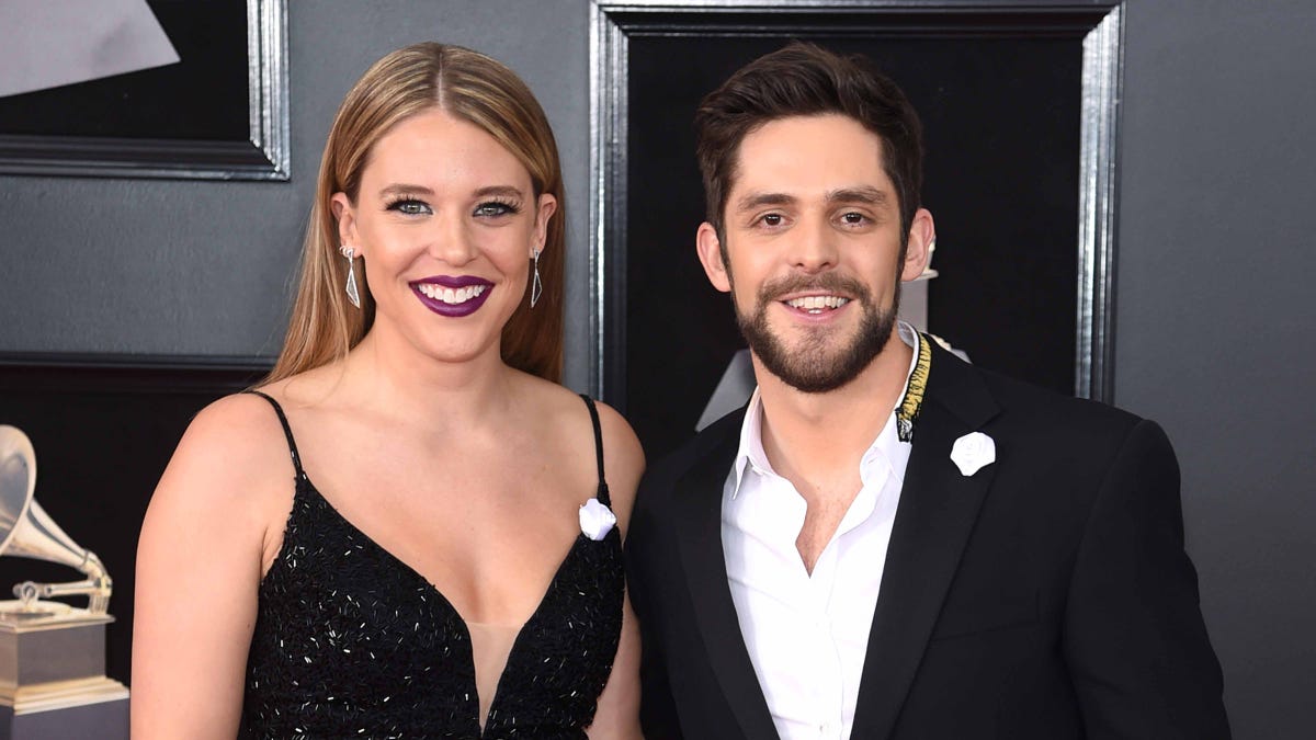 2019 american music awards   red carpet