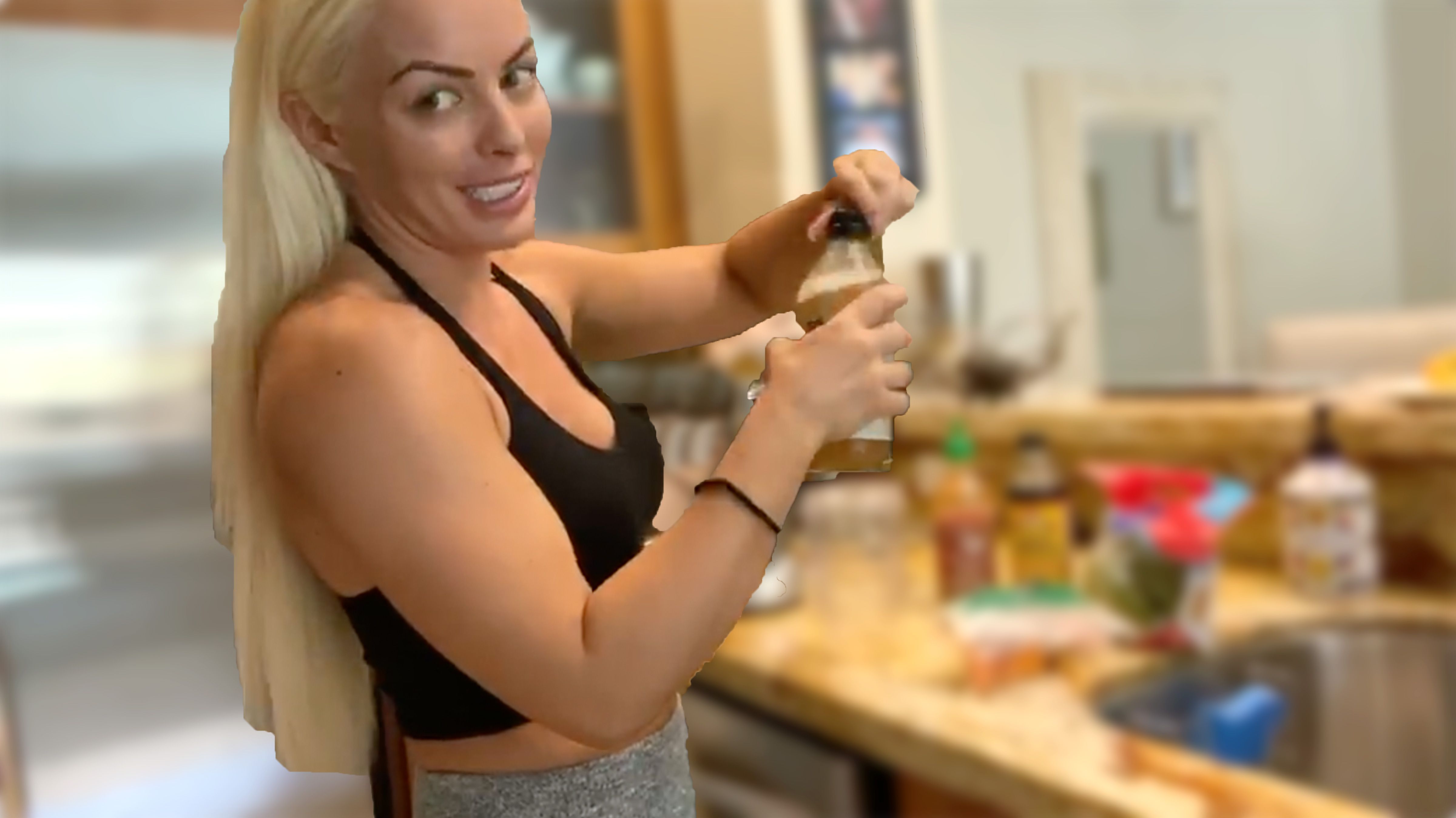 4800px x 2700px - WWE Wrestler Mandy Rose's Mixed Drink Is Super Healthy â€” 'Stir Crazy' Cosmo
