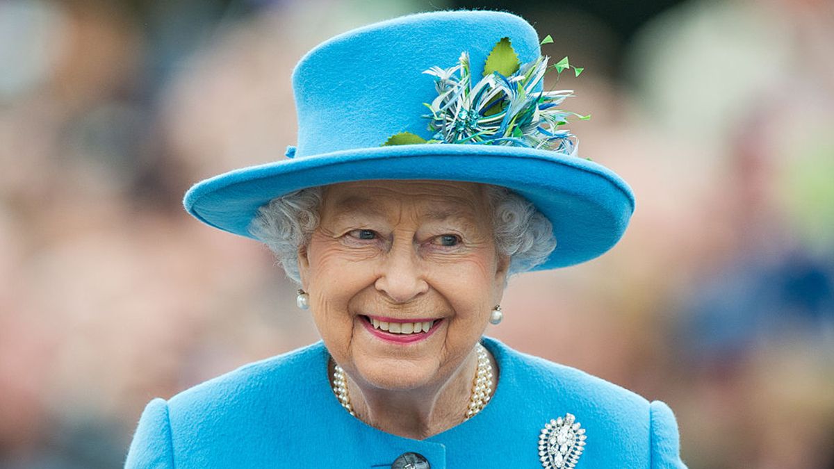 preview for Queen Elizabeth Through The Years