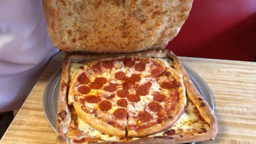 Dish, Food, Cuisine, Ingredient, Baked goods, Pizza, Recipe, Fast food, Dessert, Produce, 