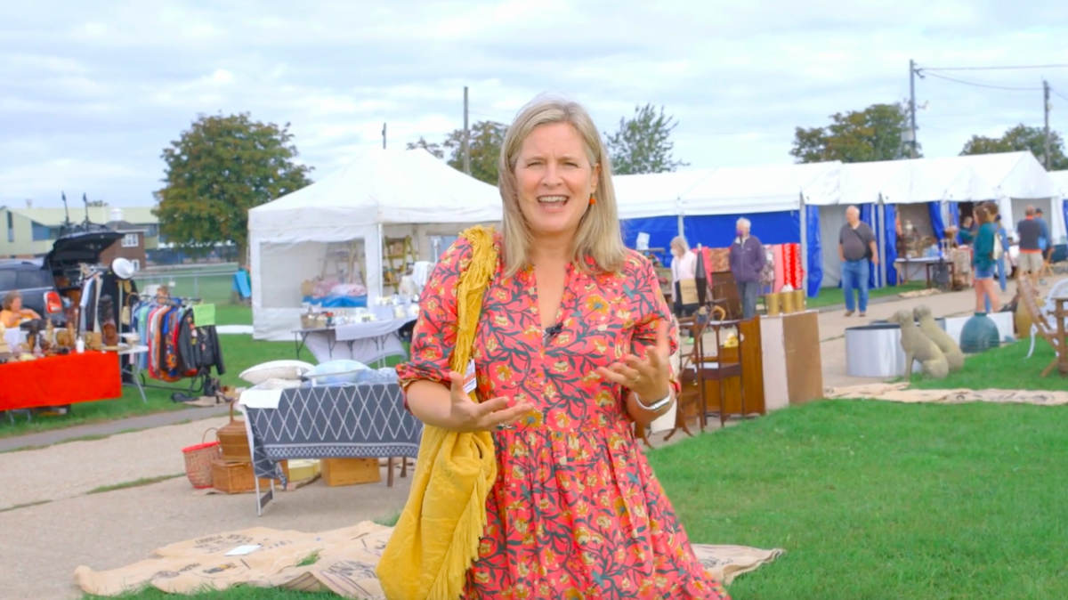 preview for Go Vintage Shopping with Sophie Robinson