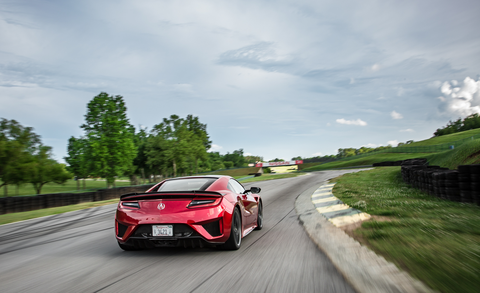 preview for Acura NSX at Lightning Lap 2016