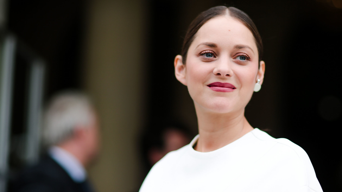 preview for 45 of Marion Cotillard’s Best Looks