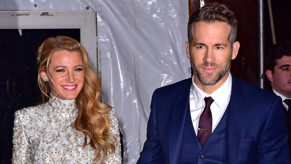 Blake Lively on Ryan Reynolds and Being Called Perfect - Blake Lively ...