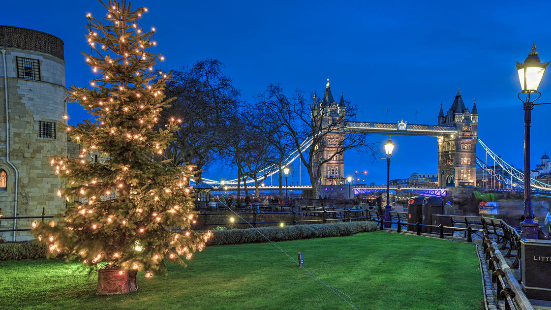 preview for No Place in the World Does Christmas as Well as London