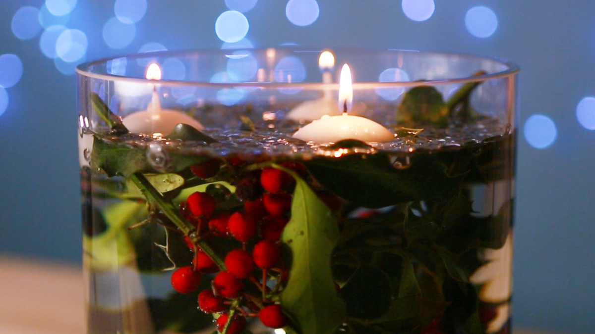 preview for 5-Minute Christmas Centerpieces That Will Totally Impress