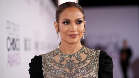 Jennifer Lopez Shows Holiday Decorations And New Family Addition