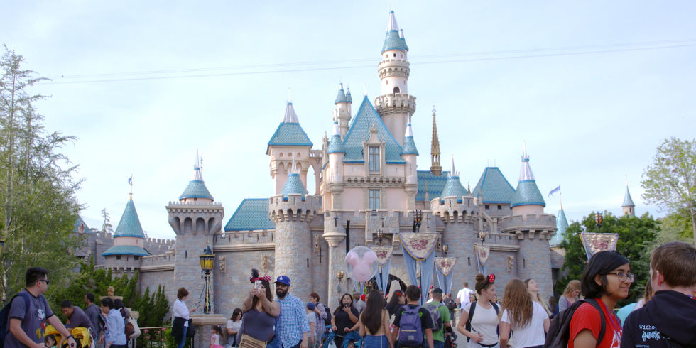 preview for The 10 Most Delish Foods at Disneyland Resort