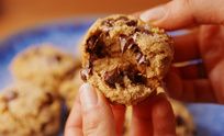 Paleo Chocolate Chip Cookies