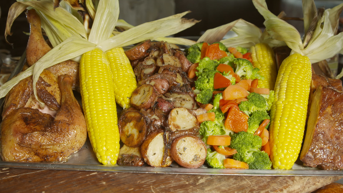 preview for The 10 Best Foods At The Wizarding World  Of Harry Potter